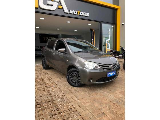 TOYOTA ETIOS 1.3 X 16V FLEX 4P MANUAL TOYOTA ETIOS 1.3 X 16V FLEX 4P MANUAL